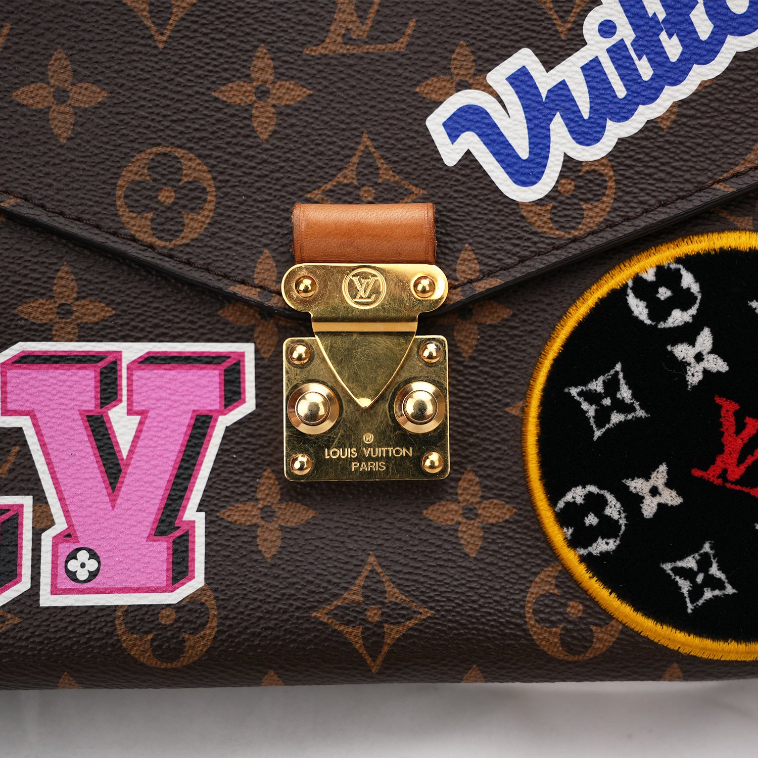 Louis Vuitton Metis Pochette Monogram Limited Edition con Patch Multicolor