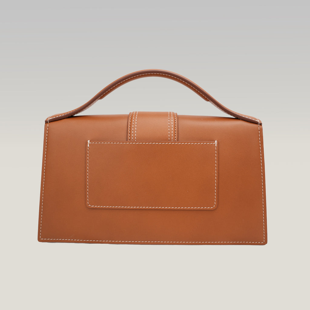 Jacquemus Le Bambino Borsa a Mano in Pelle Marrone con Logo Oro