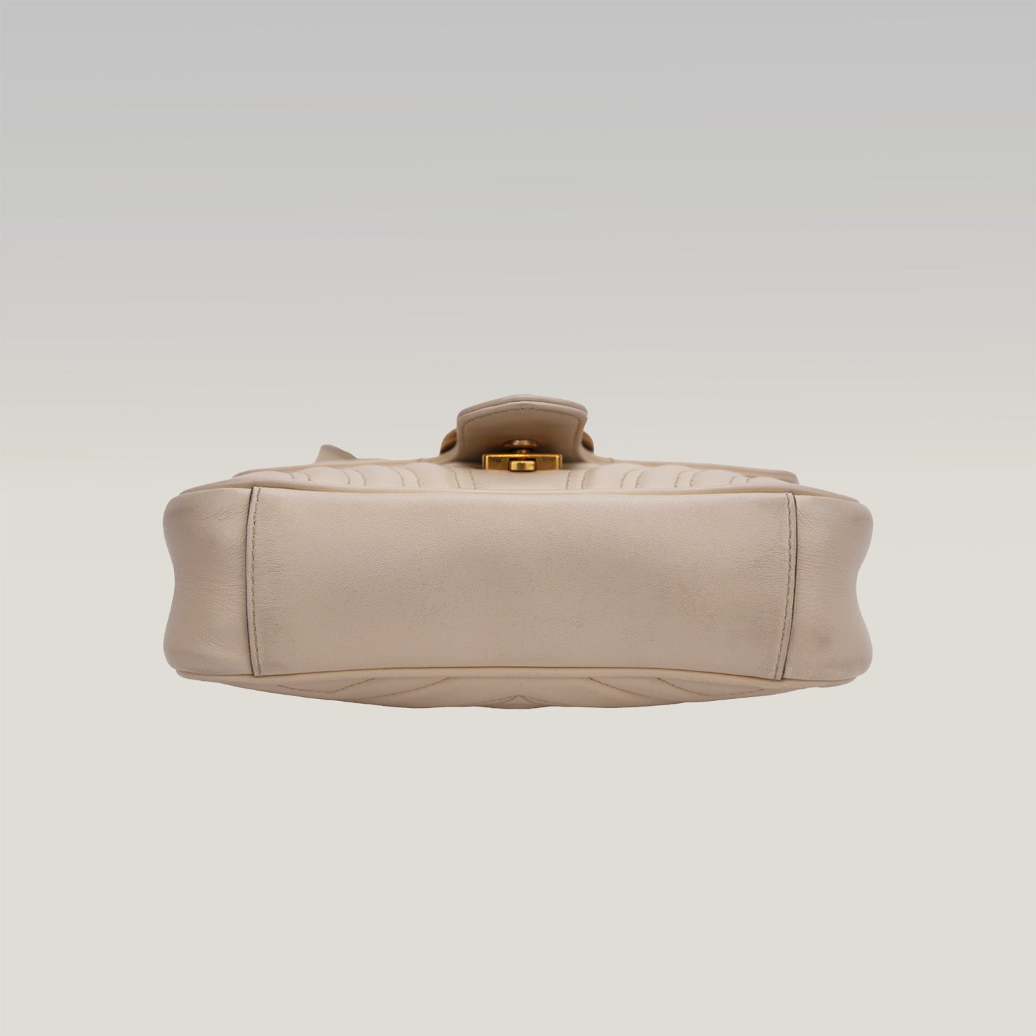 Gucci GG Marmont model 22 White 