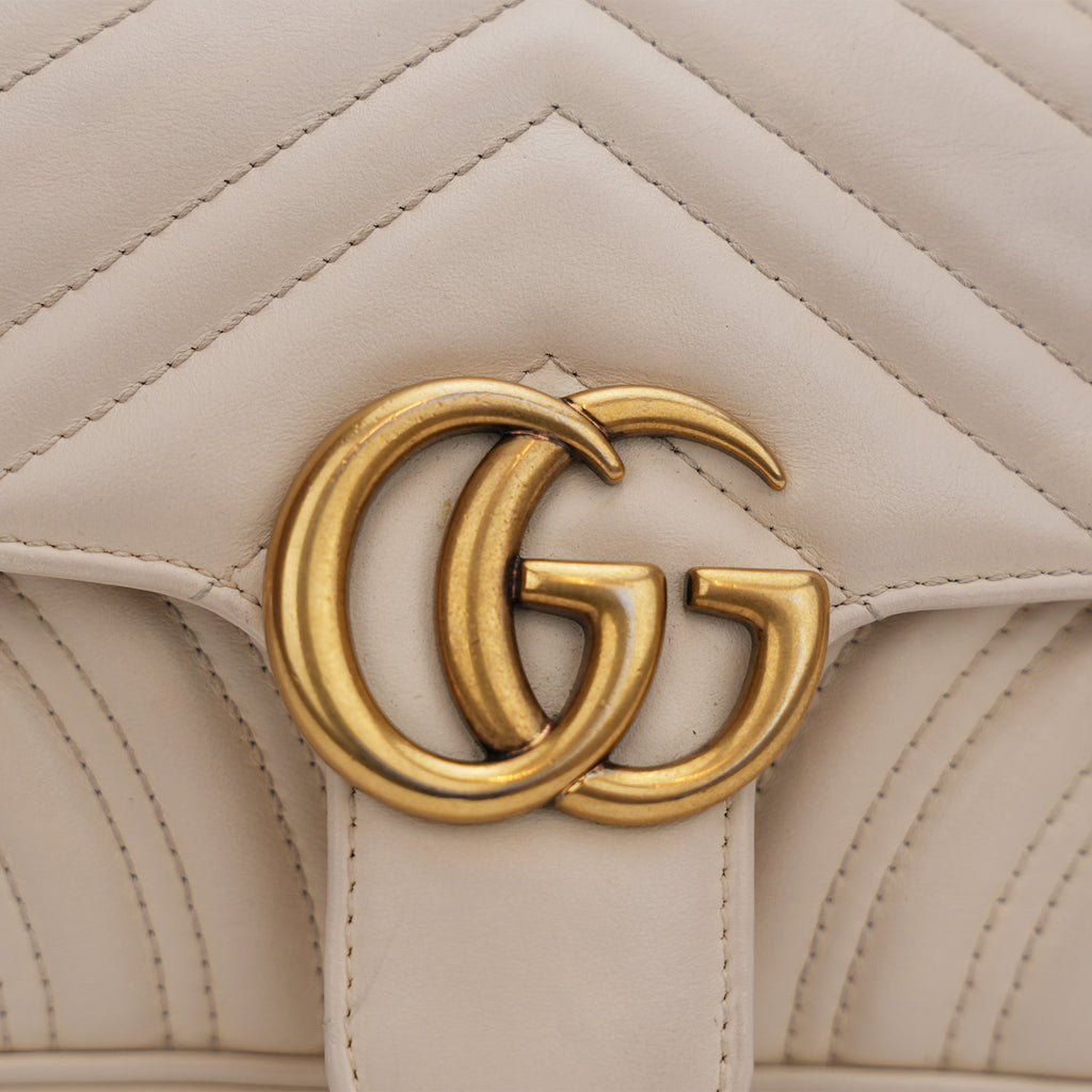 Gucci GG Marmont model 22 White 
