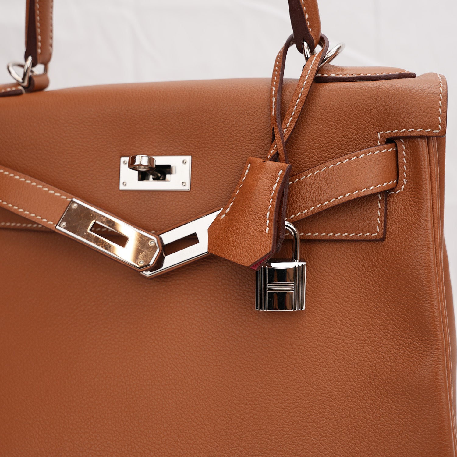 Hermès Kelly 28 Gold 37 Borsa