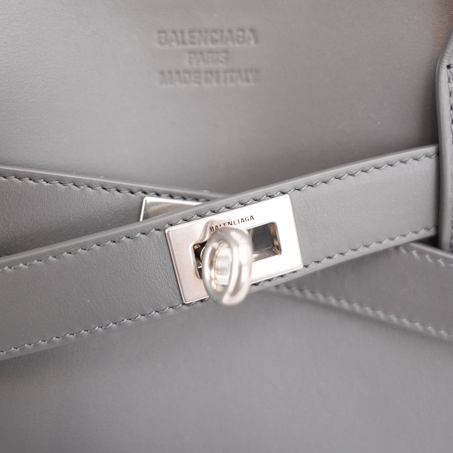 Balenciaga Bel Air Carry All Borsa Piccola in Pelle Grigia con Hardware Argento