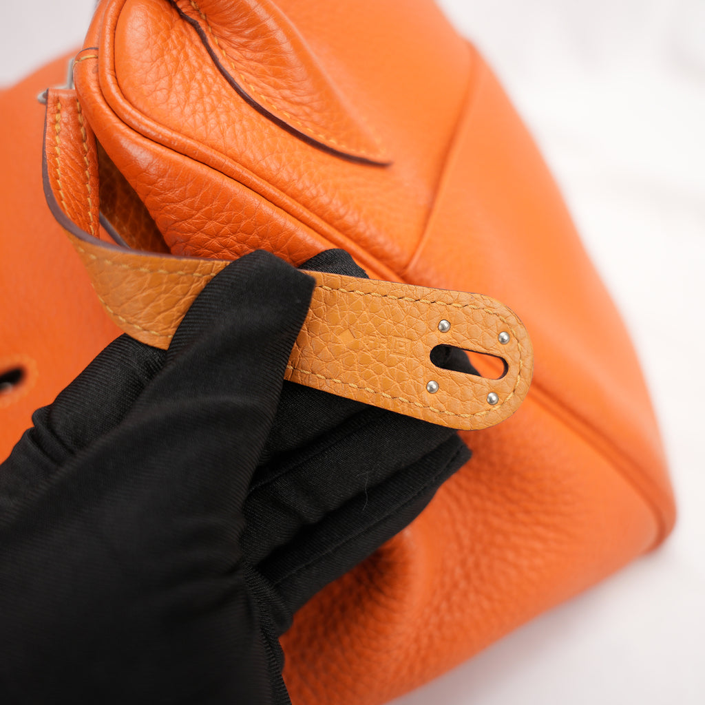 Hermès Lindy 26 Orange Clemence Leather Handbag Top Handle Shoulder Bag