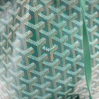 Goyard Saint Louis Tote Bag Verde in Tela Goyardine con Finiture in Pelle e Pochette Coordinata