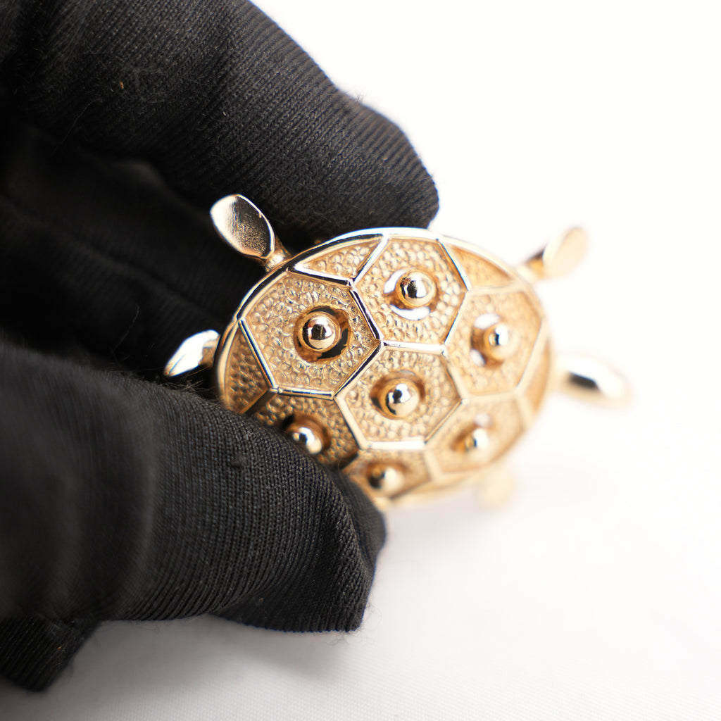 Dior Spilla Tartaruga in Lega Metallica Dorata – Broche Gioiello Vintage