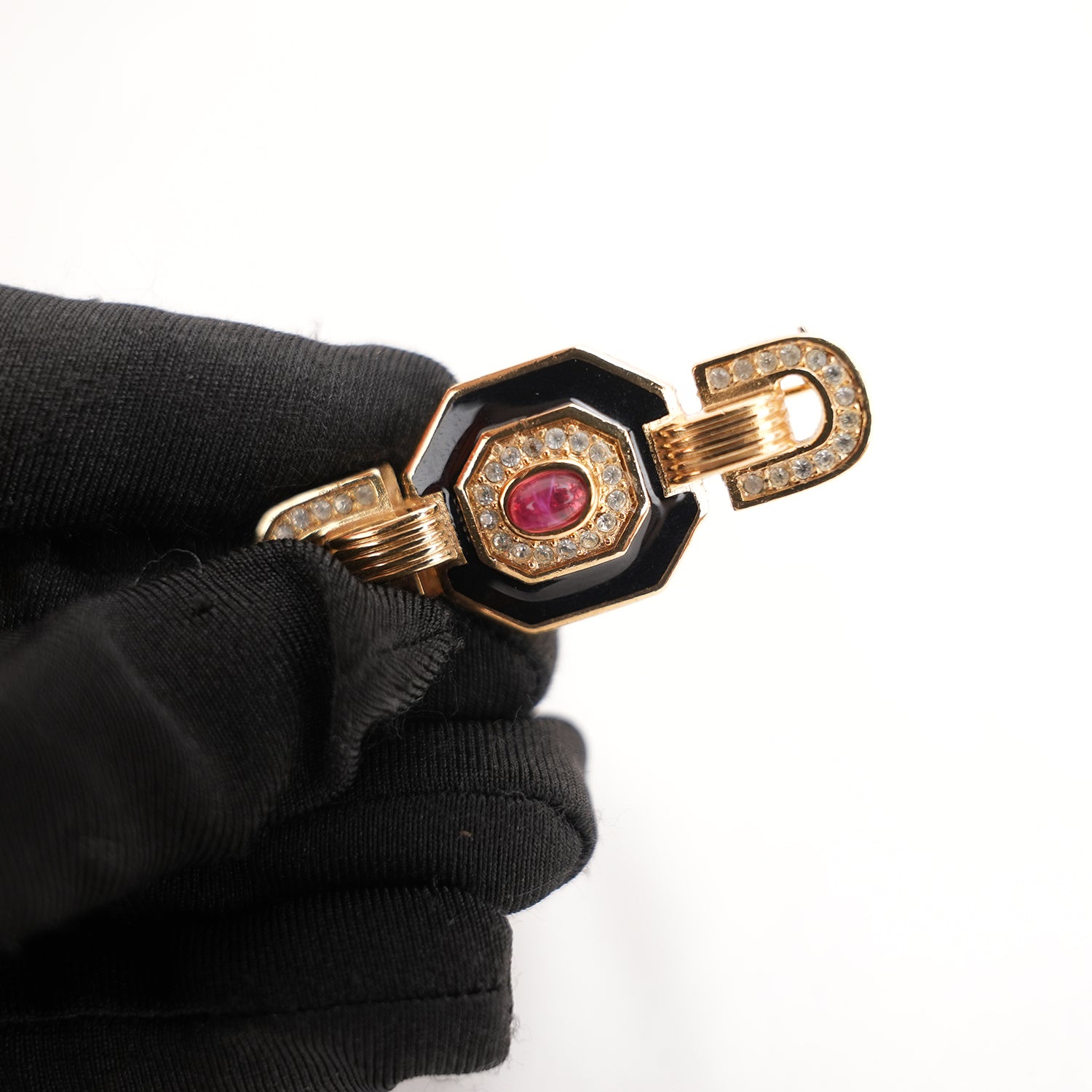 Dior Spilla Gioiello Vintage in Lega Metallica Dorata con Strass Smalto Nero e Pietra Rossa