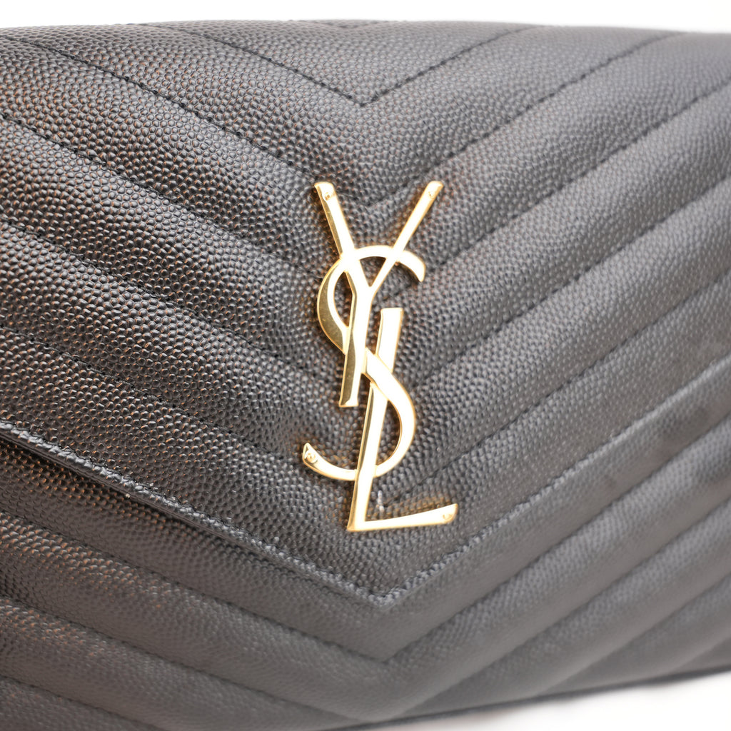 Pochette Saint Laurent Monogram Nera in Pelle Matelassé Chevron con Logo YSL Dorato