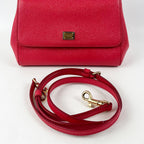 Borsa Dolce & Gabbana Sicily Mini Rossa in Pelle Dauphine con Dettagli Dorati – 20 cm