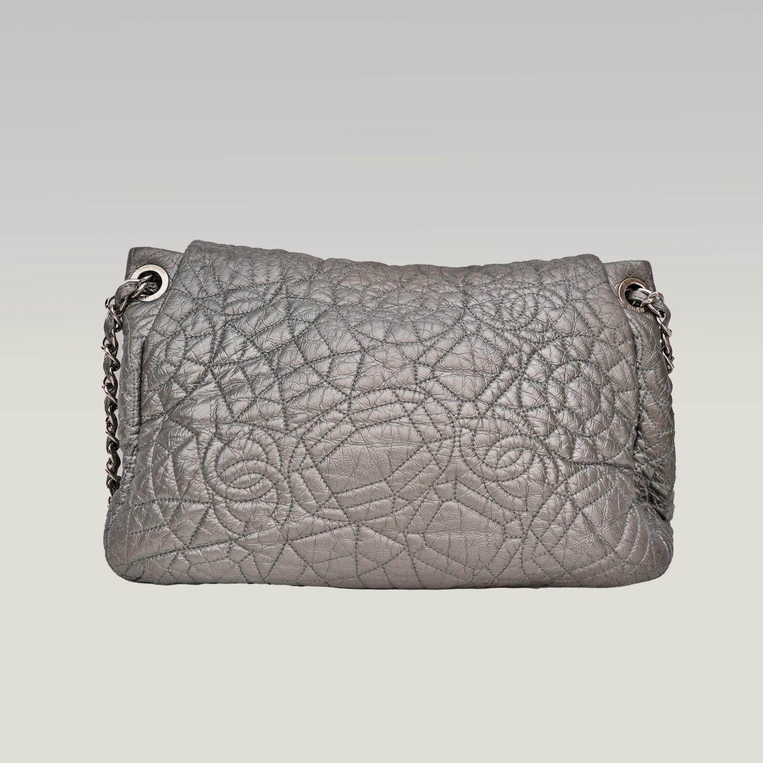 Chanel borsa vintage in pelle trapuntata argento con logo CC