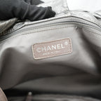 Chanel borsa vintage in pelle trapuntata argento con logo CC