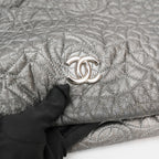 Chanel borsa vintage in pelle trapuntata argento con logo CC