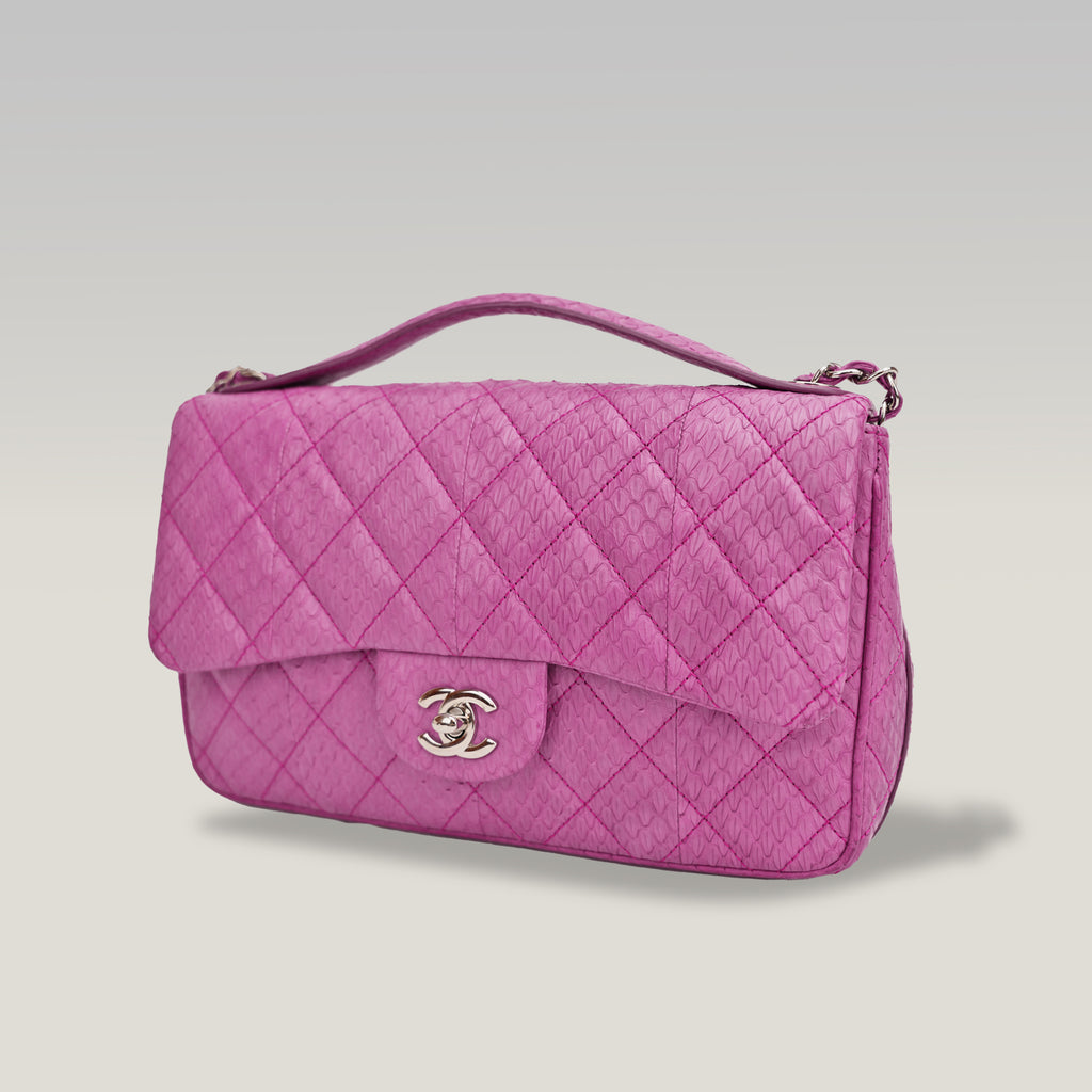 CHANEL Classic Flap Easy Carry Media in Pitone Viola Matelassé