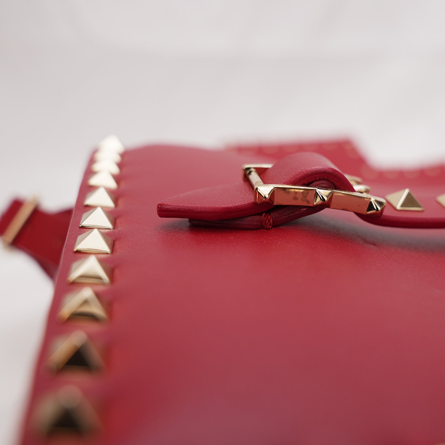 Valentino Rockstud – borsa a spalla rossa in pelle con borchie