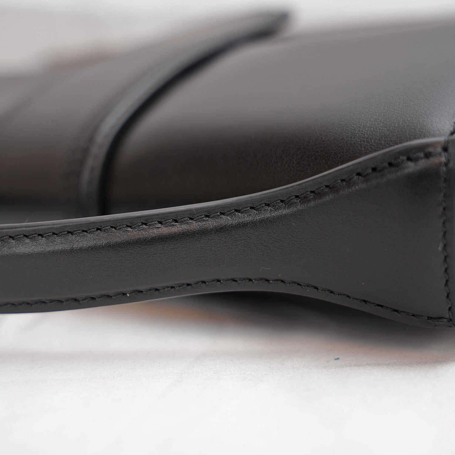 Jacquemus Il Grande Bambino nero con logo argento