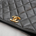 Chanel 24P Shiny Lambskin Quilted CC Hobo Black Borsa