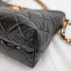 Chanel 24P Shiny Lambskin Quilted CC Hobo Black Borsa