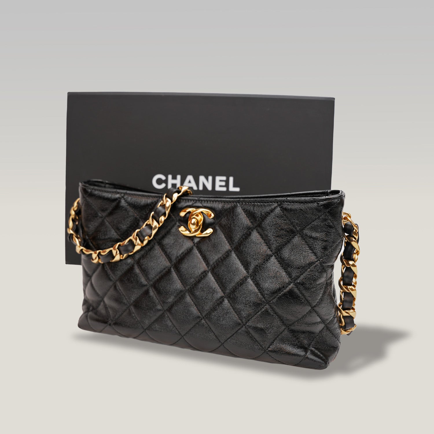 Chanel 24P Shiny Lambskin Quilted CC Hobo Black Borsa