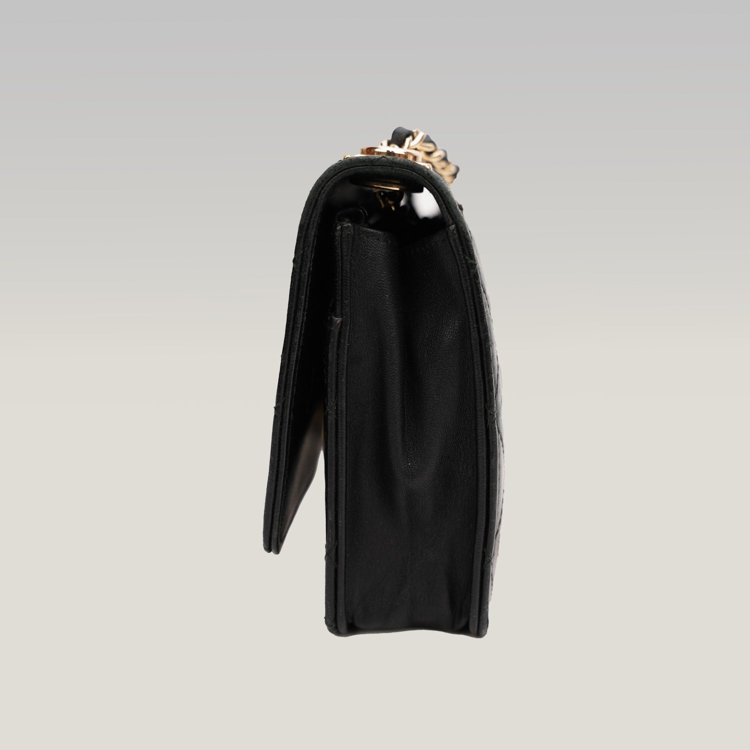 Chanel Trendy CC borsa a spalla nera trapuntata con chiusura dorata