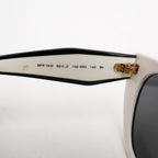 Prada occhiali da sole bianchi con logo nero a contrasto