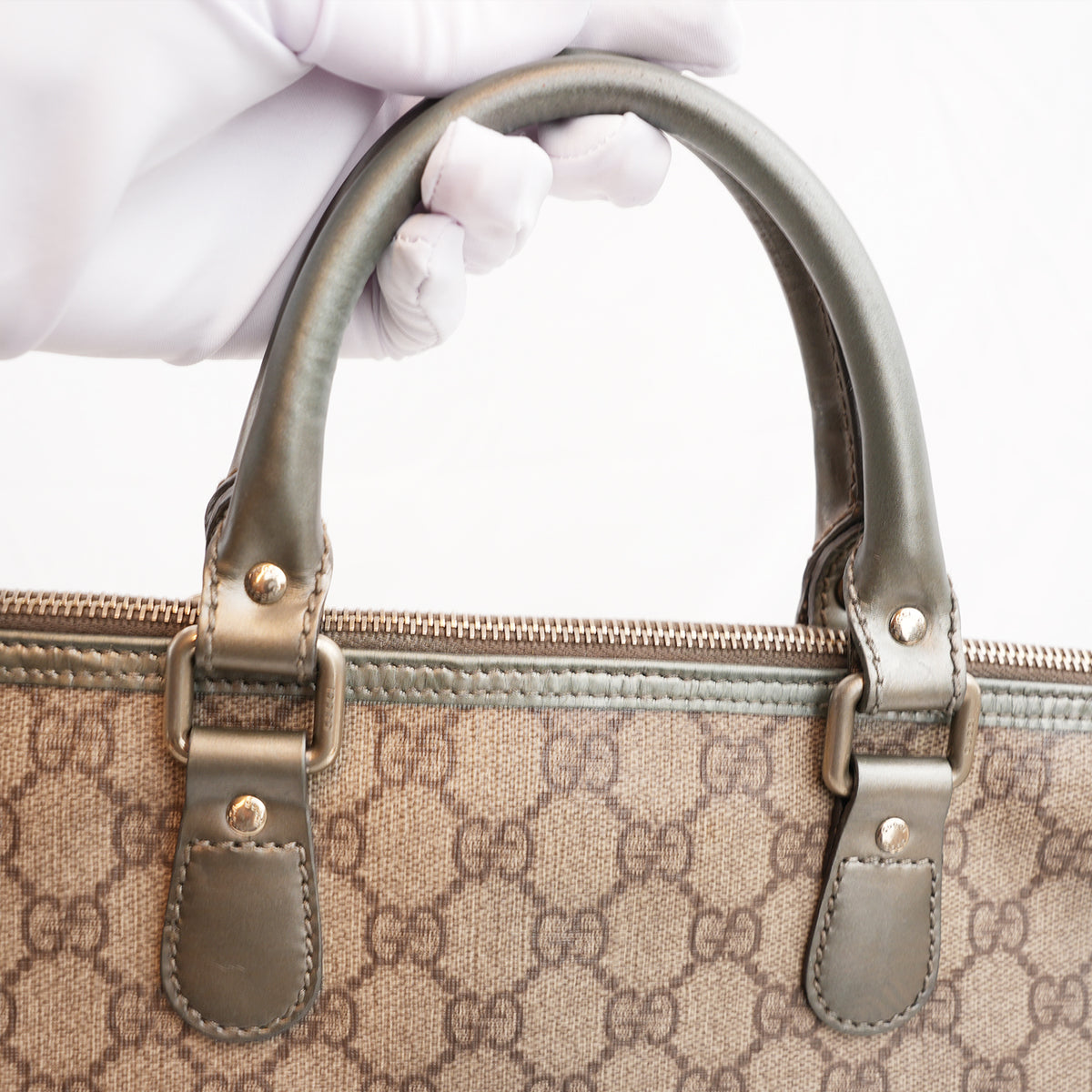Gucci Joy Briefcase Borsa Portadocumenti in Tela GG Supreme Beige e Marrone con Finiture in Pelle Grigia