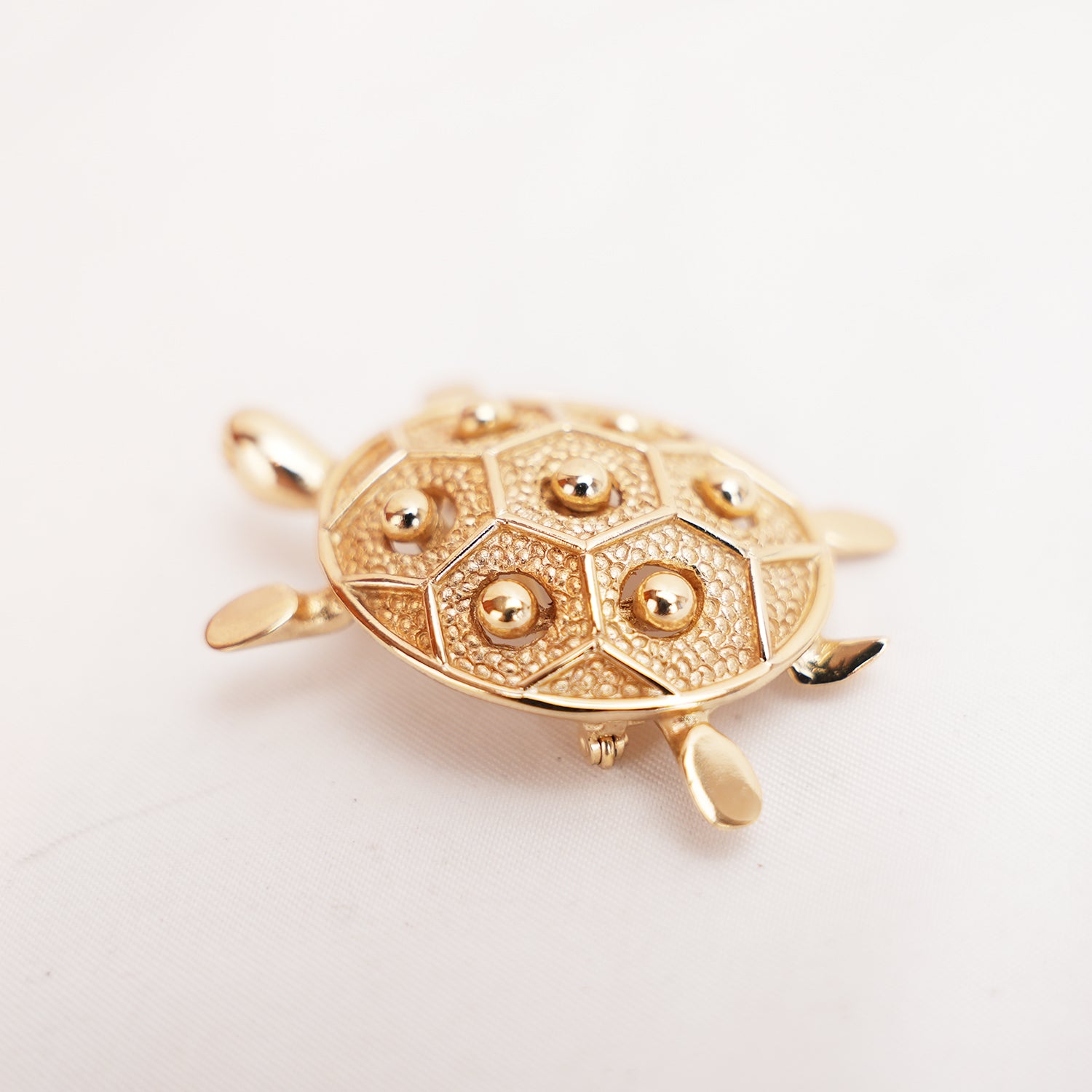 Dior Spilla Tartaruga in Lega Metallica Dorata – Broche Gioiello Vintage