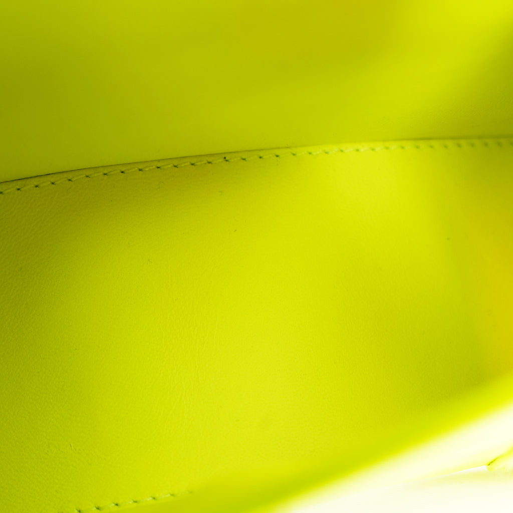 Balenciaga Hourglass XS Borsa a Mano in Pelle Effetto Coccodrillo Giallo Fluo con Logo B Argentato