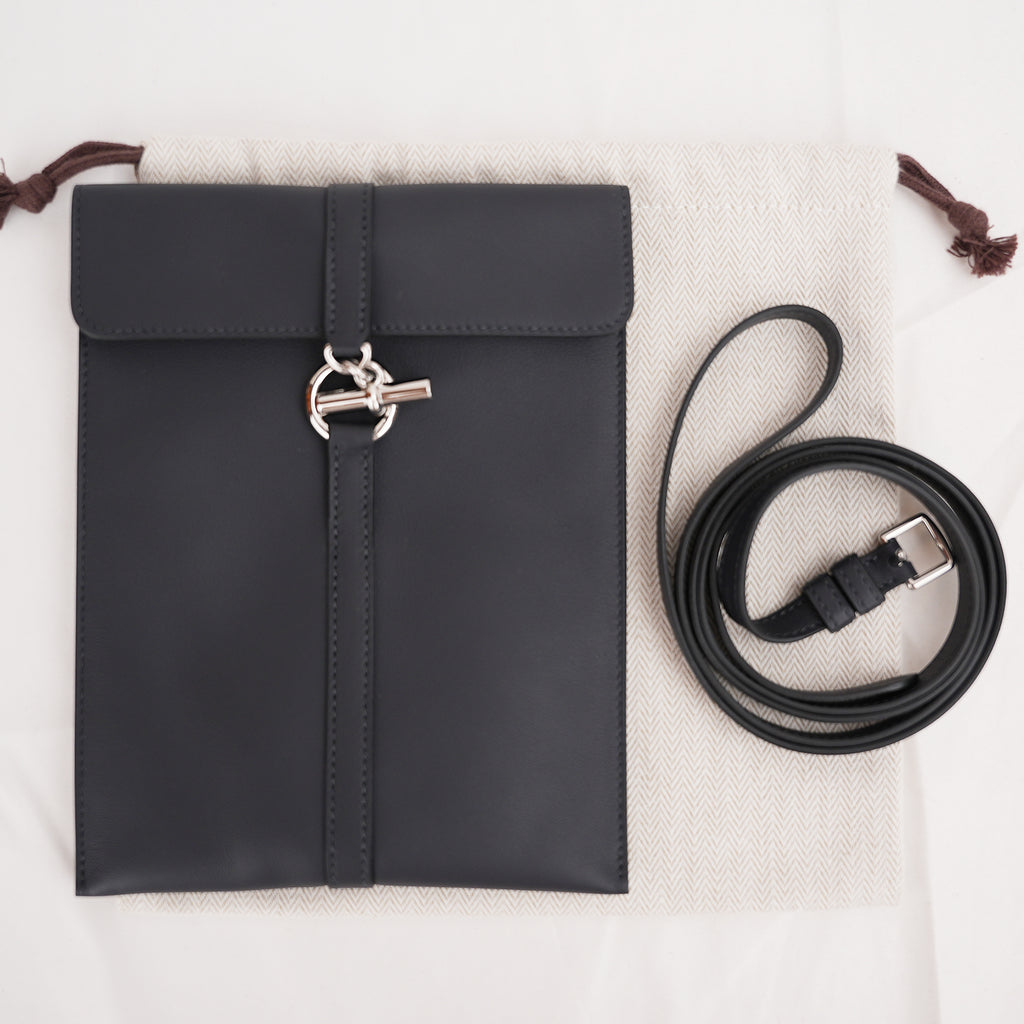 Hermès Glenan To Go Pochette in Pelle Nera con Hardware Palladiato – Timbro K