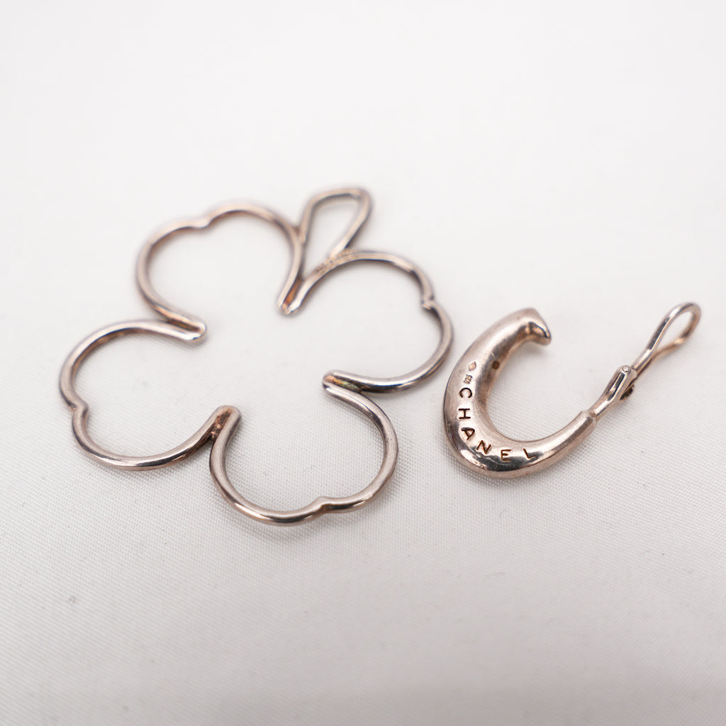 Chanel Orecchini CC Quadrifoglio in Metallo Dorato Vintage