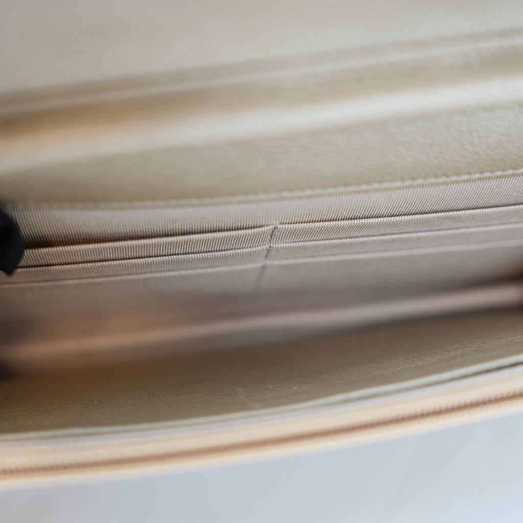 Chanel Wallet On Chain in rafia intrecciata beige