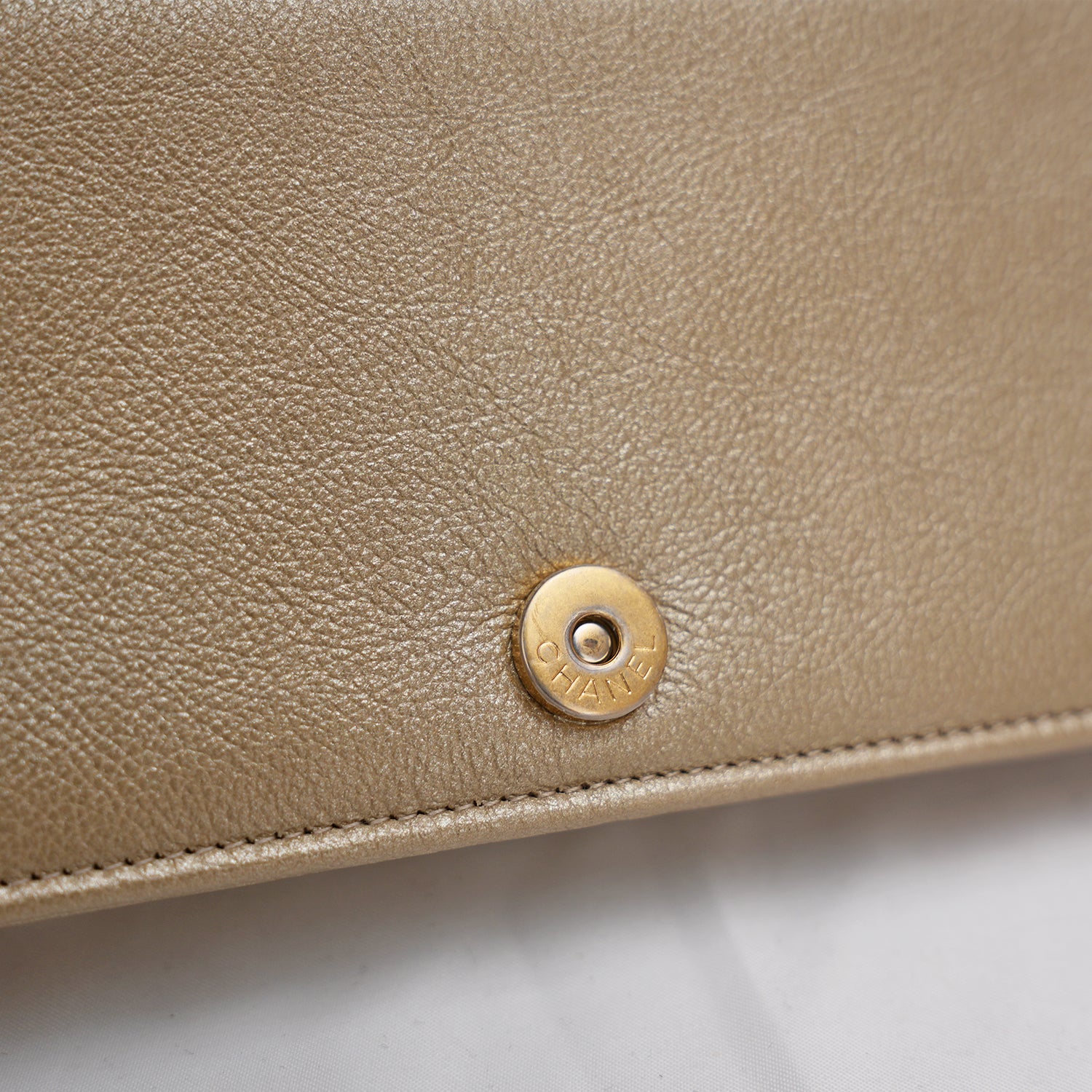 Chanel Wallet On Chain in rafia intrecciata beige