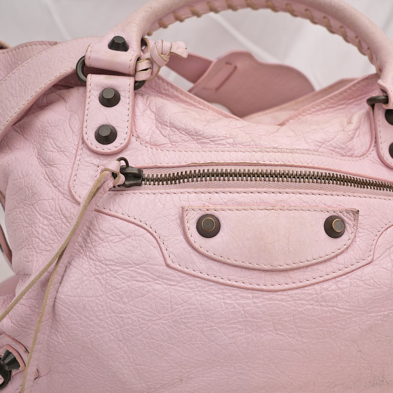 Balenciaga borsa City media in pelle rosa con borchie