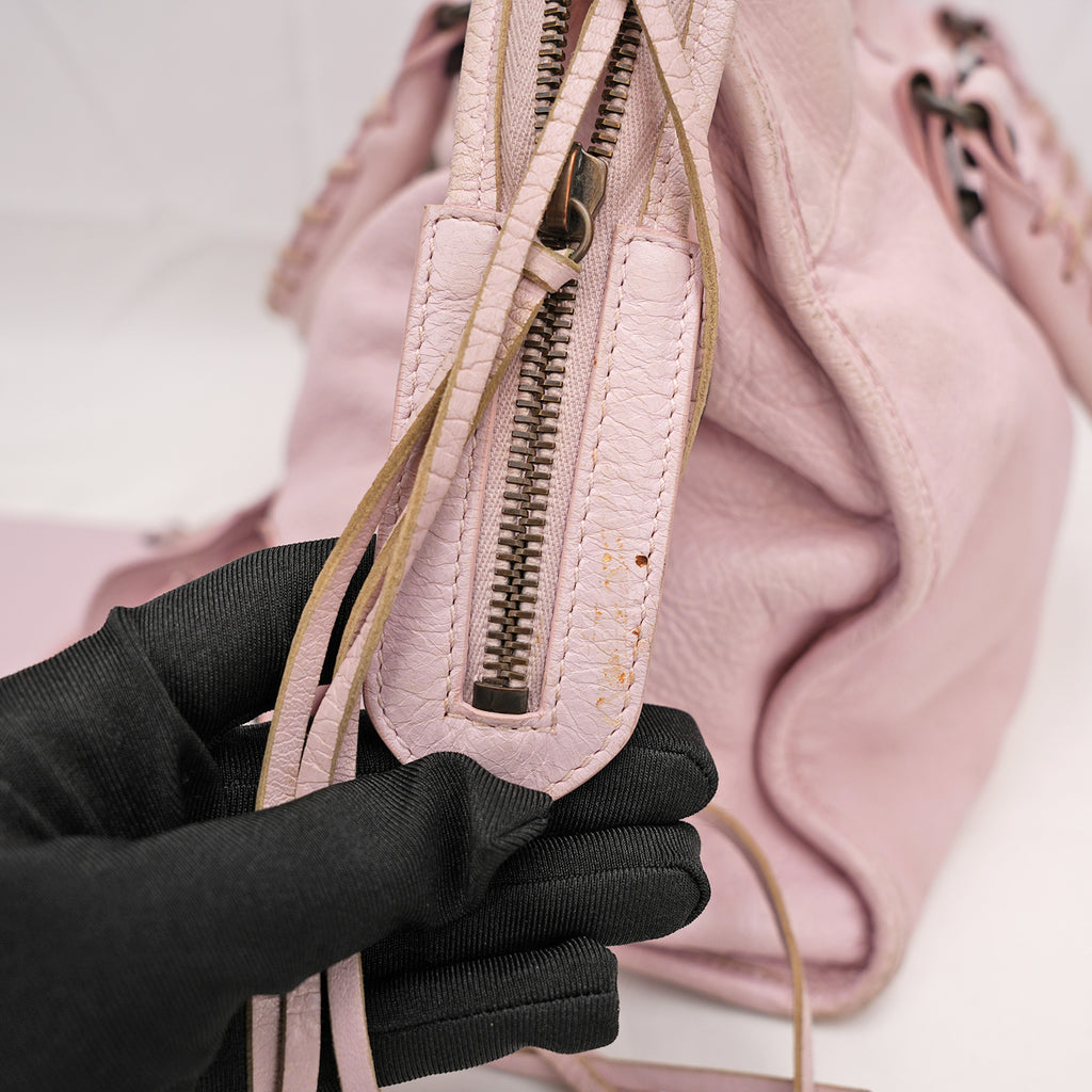 Balenciaga borsa City media in pelle rosa con borchie
