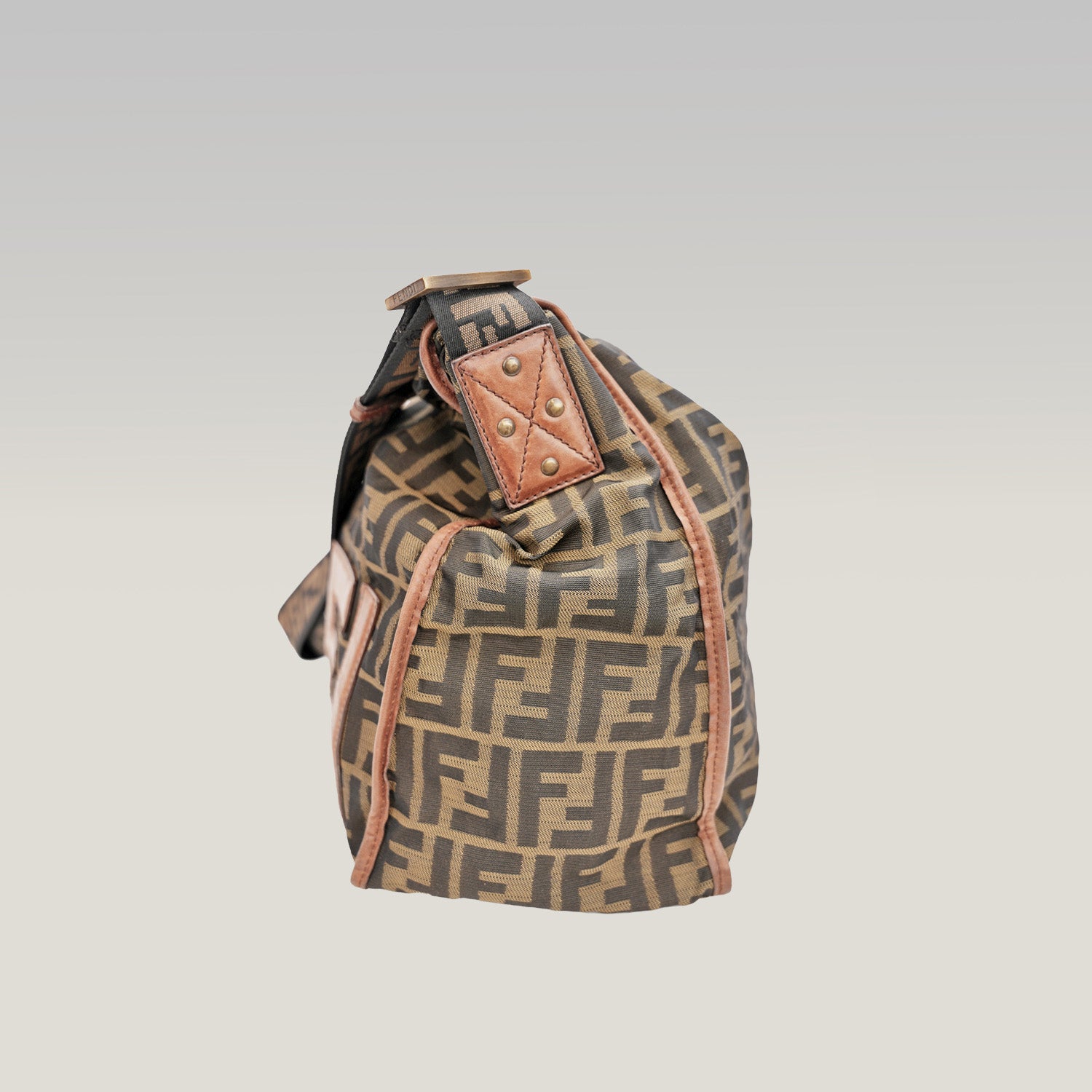 Fendi FF – borsa a tracolla monogram in tela e pelle marrone