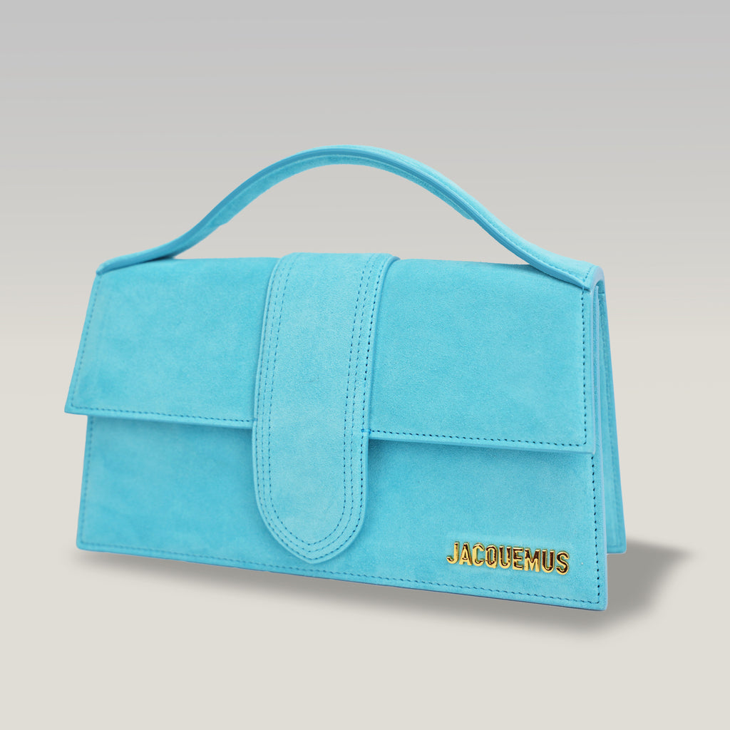 Jacquemus Le Grand Bambino borsa azzurra in suede con logo dorato