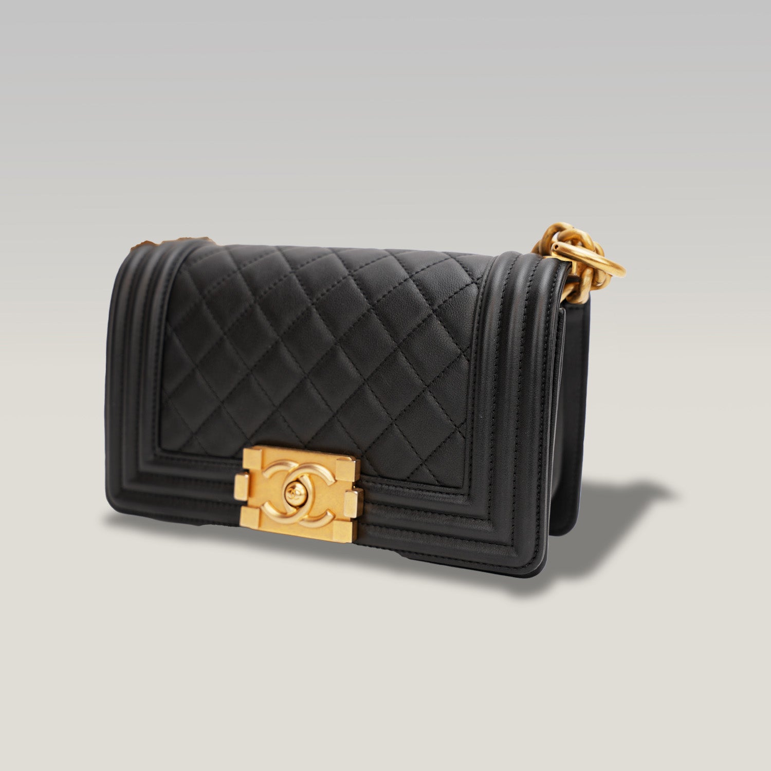 Chanel Leboy borsa a spalla nera con hardware dorato