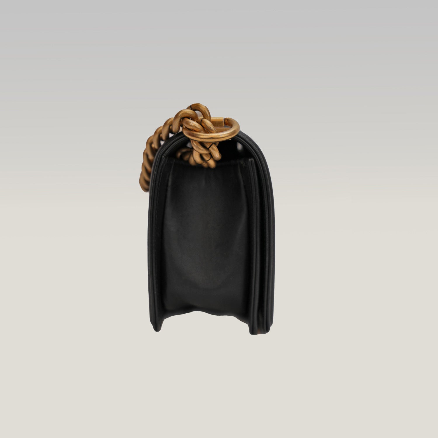 Chanel Leboy borsa a spalla nera con hardware dorato