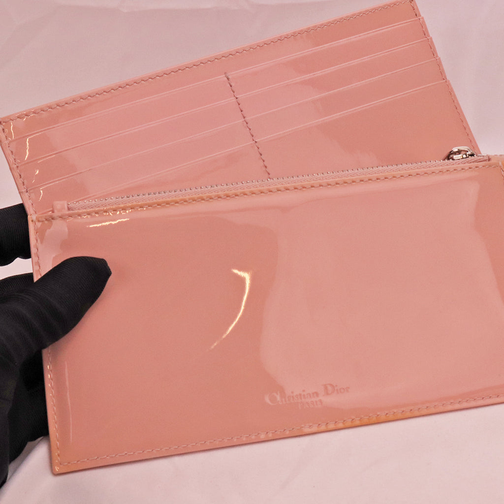 DIOR Nude Patent Shoulder Bag with Iconic Quilting 