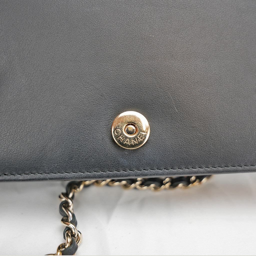 Chanel Wallet on Chain (WOC) 