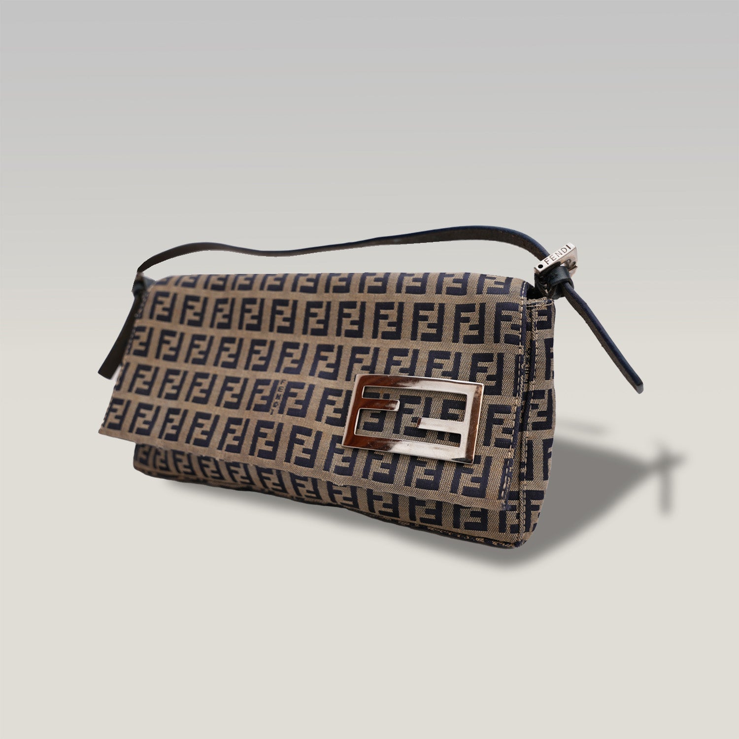 Fendi Baguette – borsa a spalla piccola FF monogram