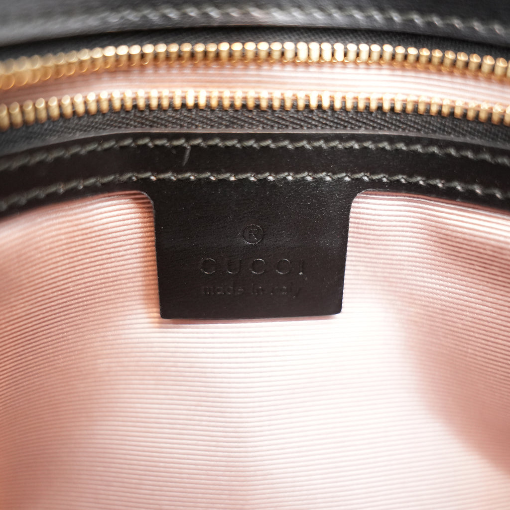 Gucci Arli Borsa a Tracolla in Pelle Nera con Logo Doppia G Dorato