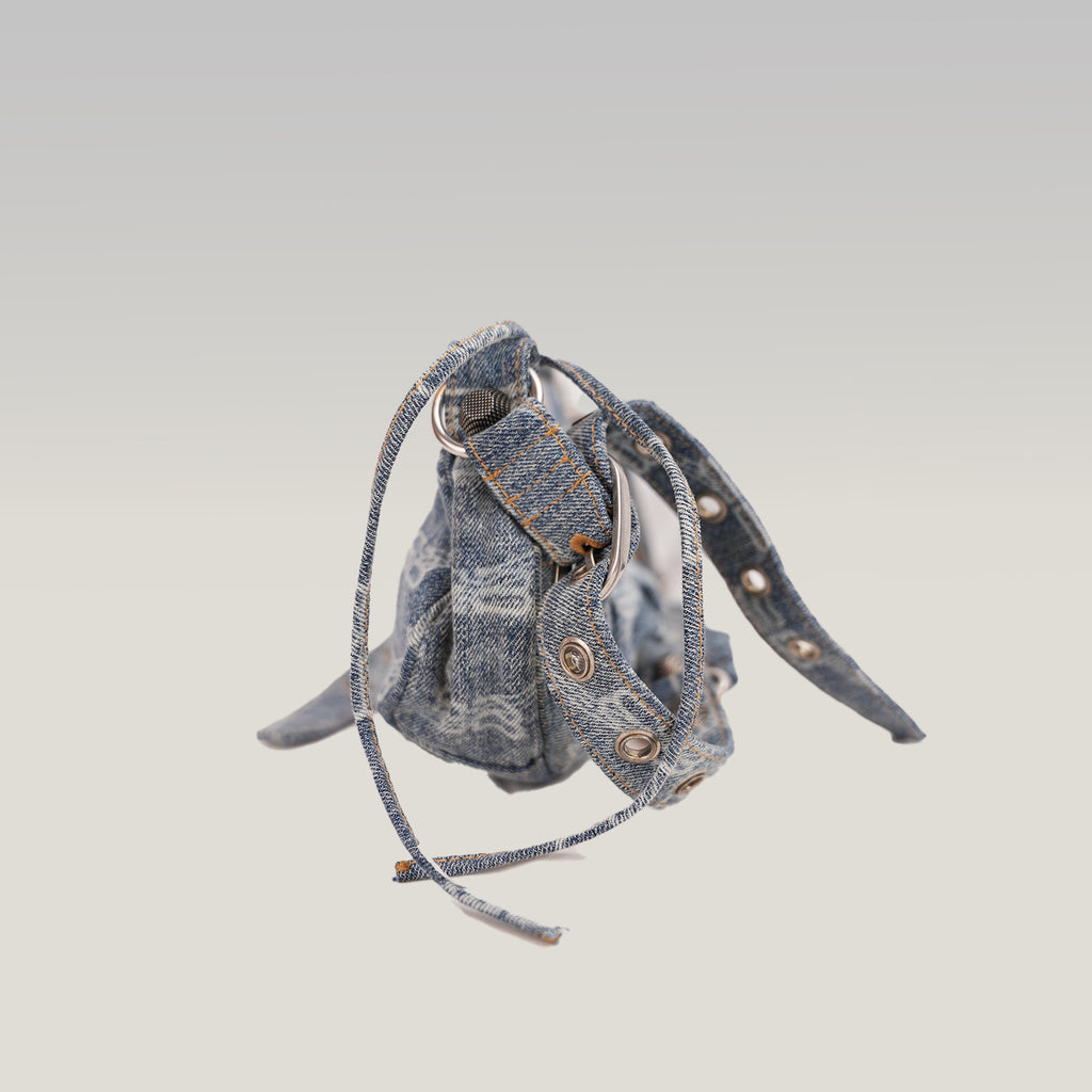 Balenciaga Le Cagole Borsa a Spalla Blu in Denim e Tela Monogram con Borchie