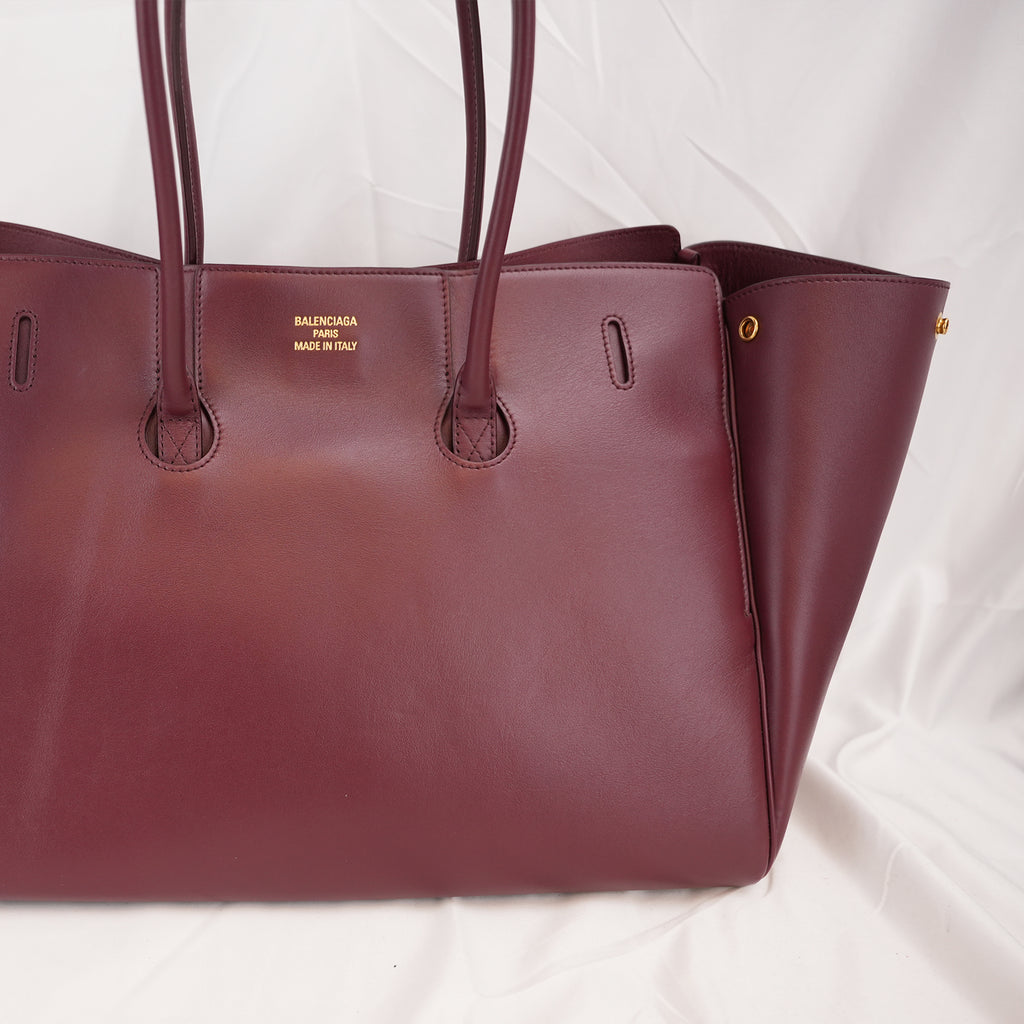 Balenciaga Bel Air Borsa Media in Pelle Bordeaux con Hardware Dorato