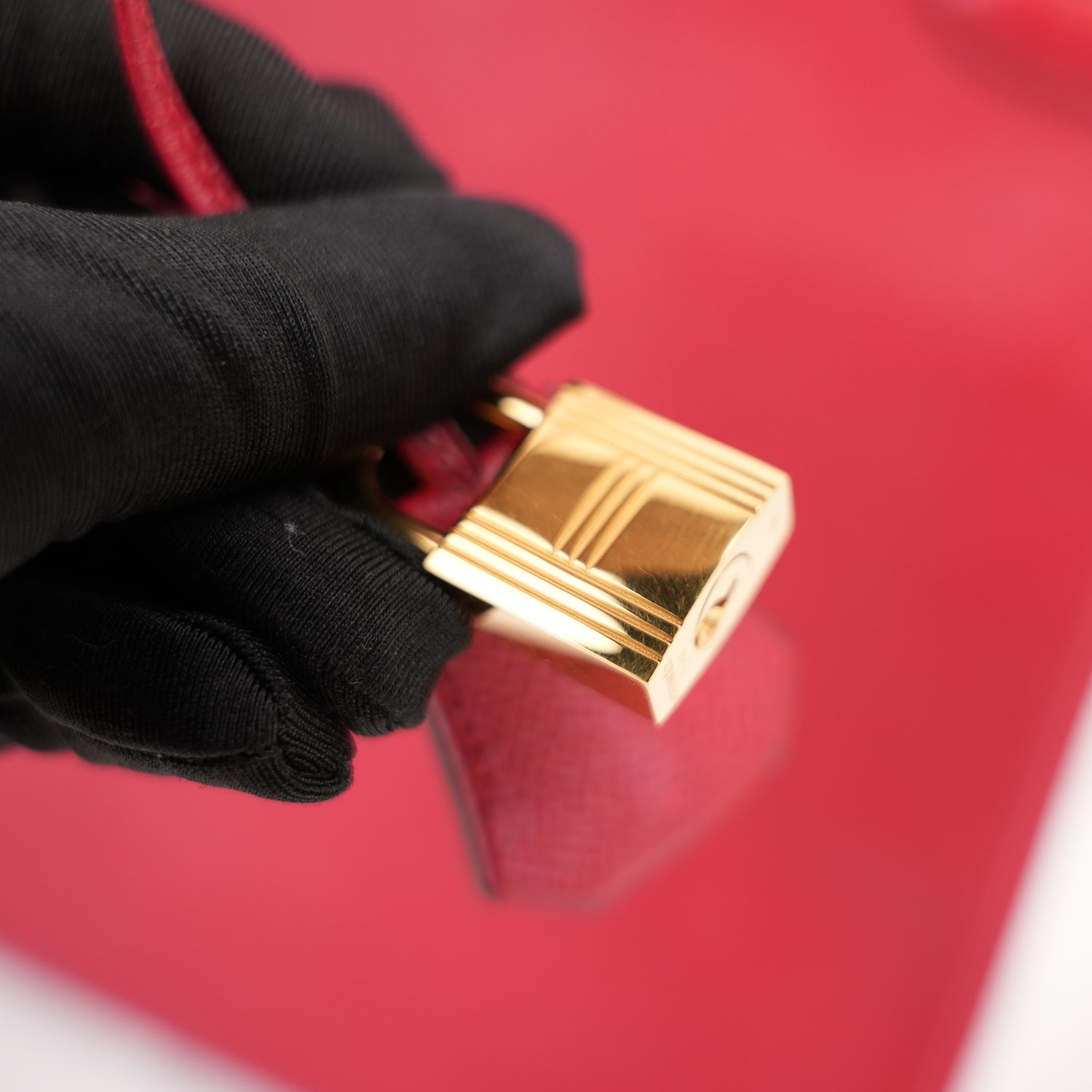Hermès Kelly 35 red handbag 