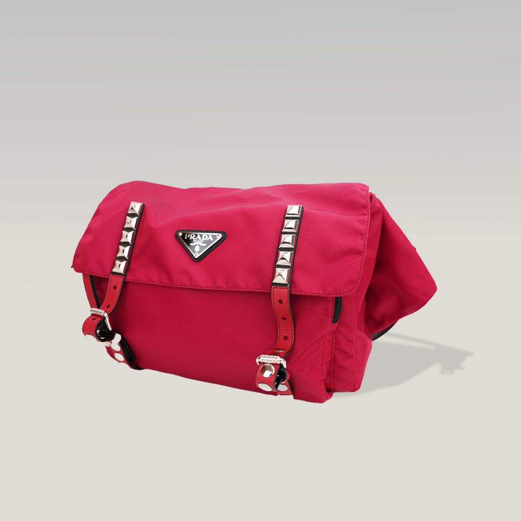 Prada Vintage Marsupio Rosso in Nylon con Borchie e Logo Triangolare