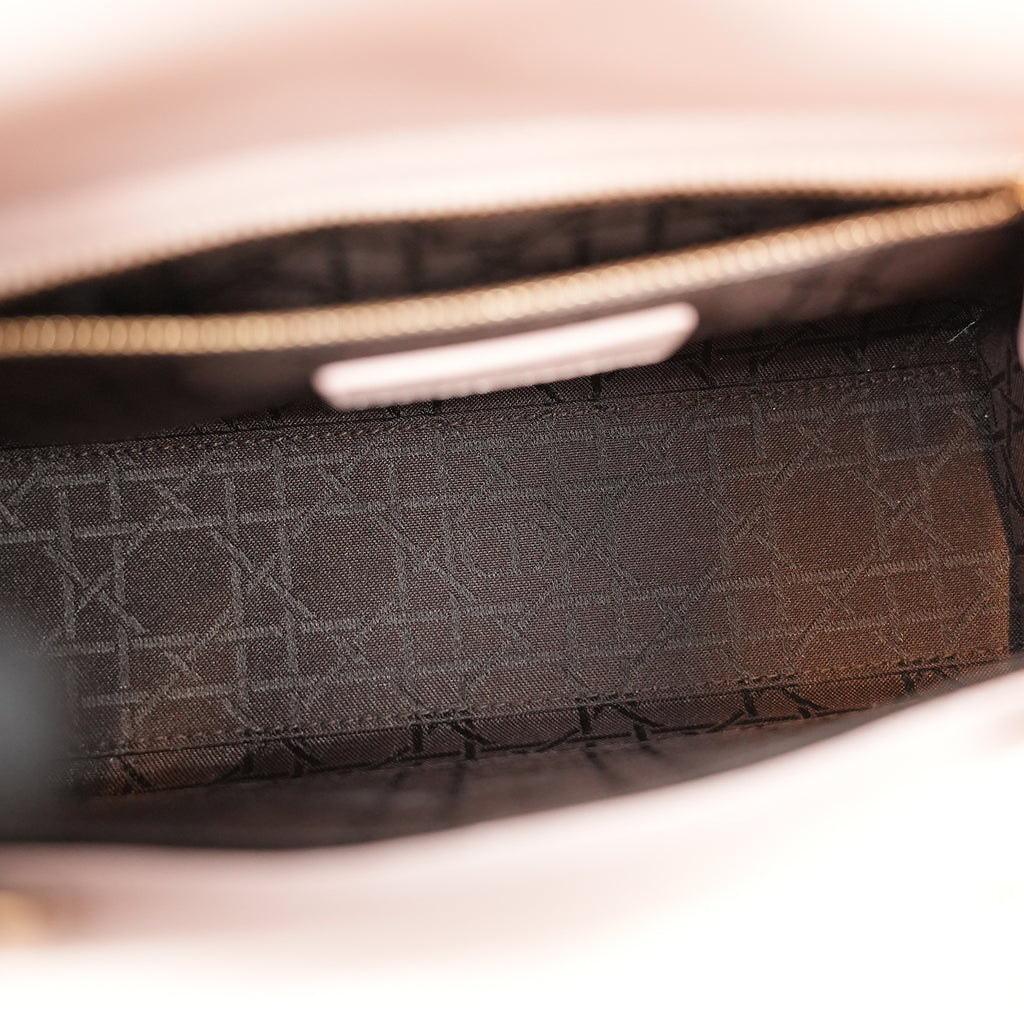 Dior Lady Dior Small My ABCDior Pink Lambskin Cannage Bag con Charm Oro