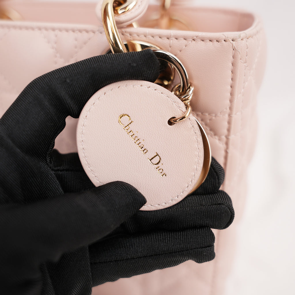 Dior Lady Dior Small My ABCDior Pink Lambskin Cannage Bag con Charm Oro