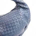 Bottega Veneta Borsa Hobo a Spalla in Pelle Intrecciato Blu Scuro con Manico Singolo