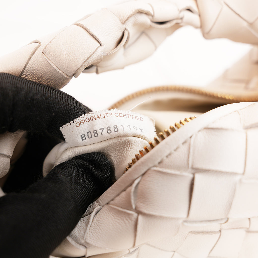 Bottega Veneta Jodie Mini Borsa a Mano in Pelle di Agnello Bianca Intrecciato con Nodo