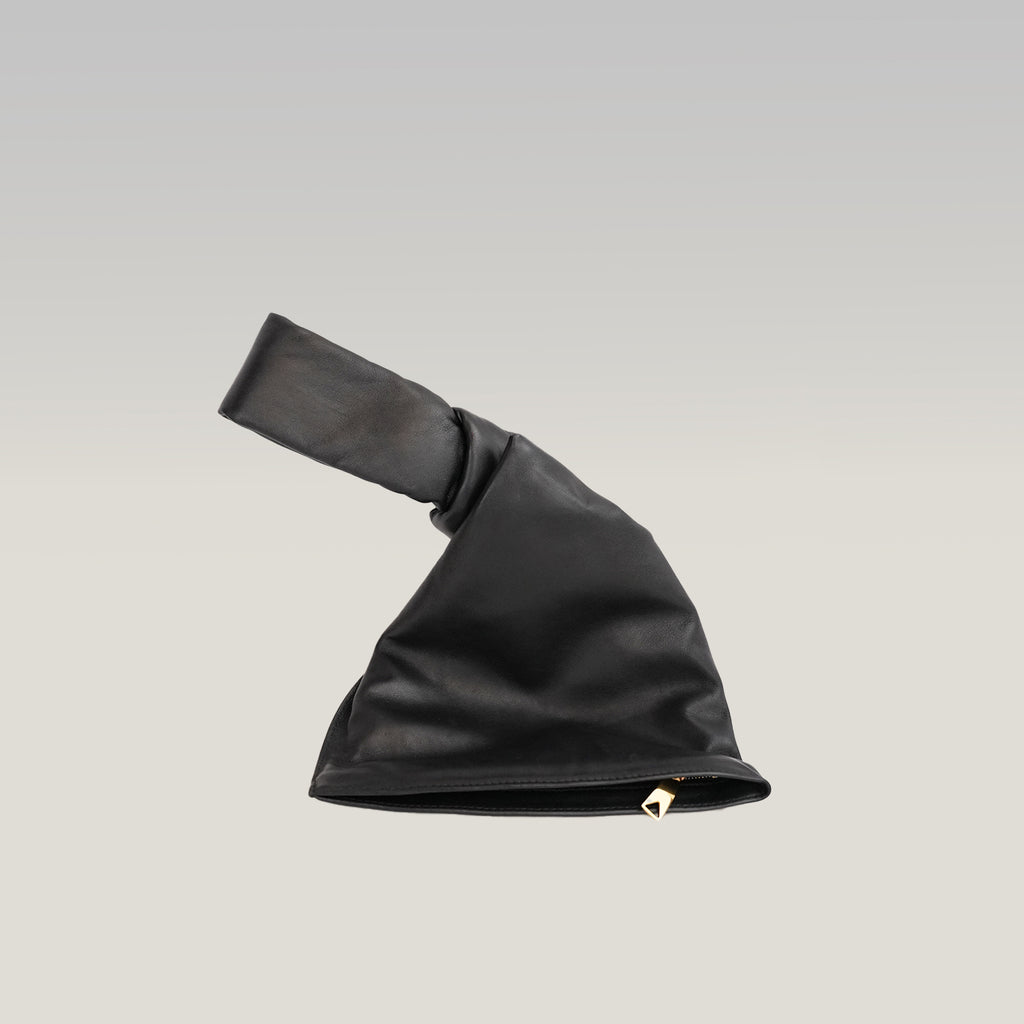 Bottega Veneta Mini Twist Nera in Pelle con Dettagli Dorati