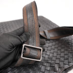 Bottega Veneta Intrecciato VN Borsa Messenger Uomo in Pelle Nappa Nera Crossbody Bag Artigianale